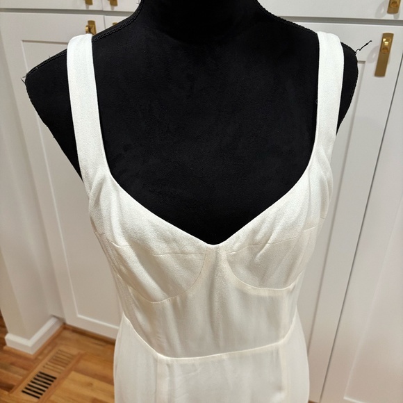 Reformation Cream Wedding Dress - Picture 3 of 10